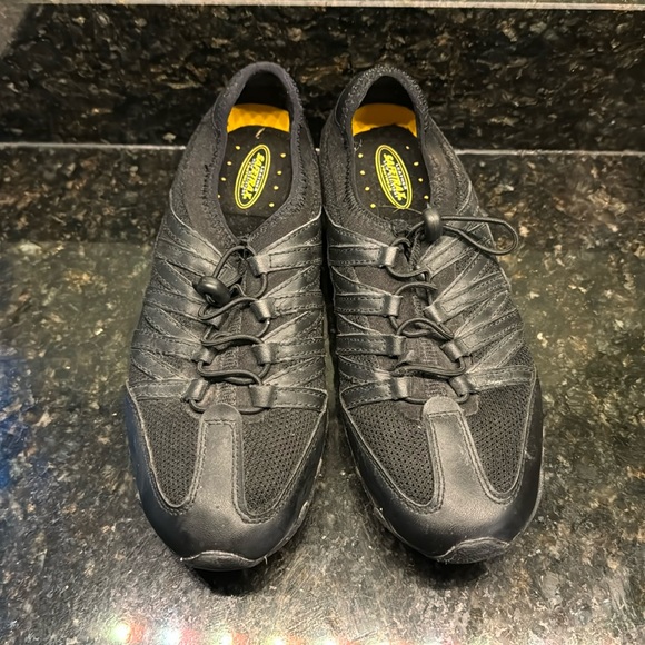 Safetrax Anti-Slip shoes - Picture 1 of 4